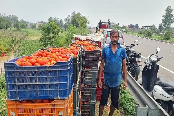 अधिकारी ने बताया किन वजहों से बढ़ीं कीमतें