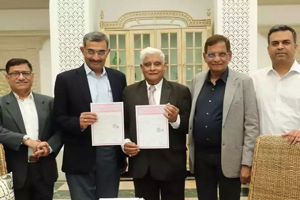  बांग्लादेश से नेपाल गए, फिर भारत आकर छोटी सी दुकान खोली, आज 19500 करोड़ की है कंपनी