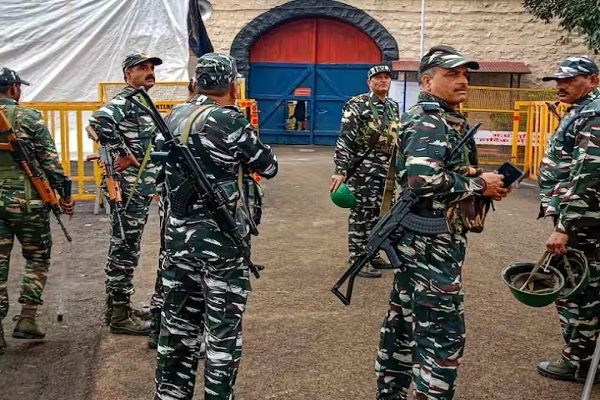 भरतपुर-सोनहत में त्रिकोणीय तो मनेन्द्रगढ़ में होगी कांटे की टक्कर, कल होगा फैसला, मतगणना की तैयारियां पूरी