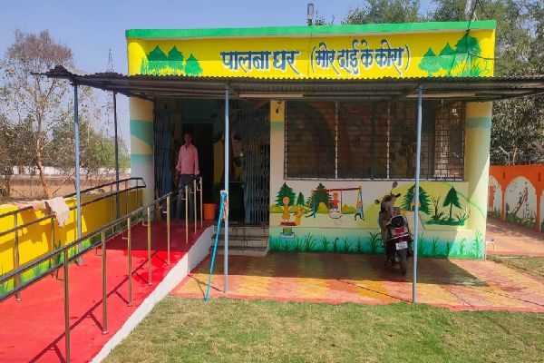 सुविधायुक्त पालना घर कामकाजी महिलाओं के लिए वरदान, कलेक्टर की विशेष पहल पर जिला मुख्यालय में संचालित
