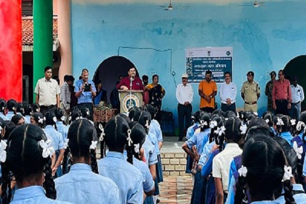 स्कूली छात्र-छात्राओं ने ली नशा मुक्ति शपथ
