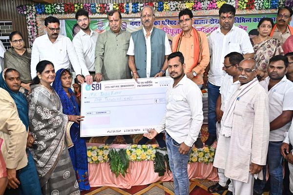 निर्माण कार्याे के साथ सांस्कृतिक विकास भी जरुरी - राजस्व मंत्री श्री वर्मा