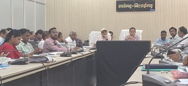 अज्ञात वाहन की जानकारी सभी तहसीलदार एक सप्ताह में प्रस्तुत करें : कलेक्टर