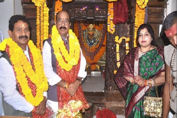 अरूण साव ने अपने जन्मदिवस पर महामाया देवी का लिया आशीर्वाद