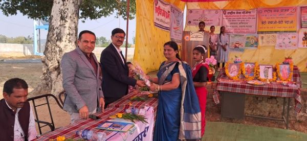 एनएसएस शिविर में बाल अधिकारों की दी गई जानकारी