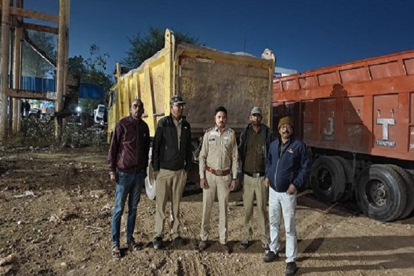 अवैध खनिज परिवहन करते 9 वाहन जब्त