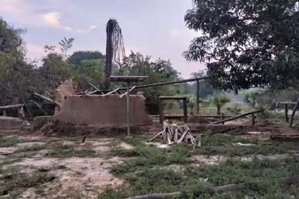 नक्सली कमांडर हिड़मा और देवा बारसे का घर टूटा, सवालों के घेरे में घटना