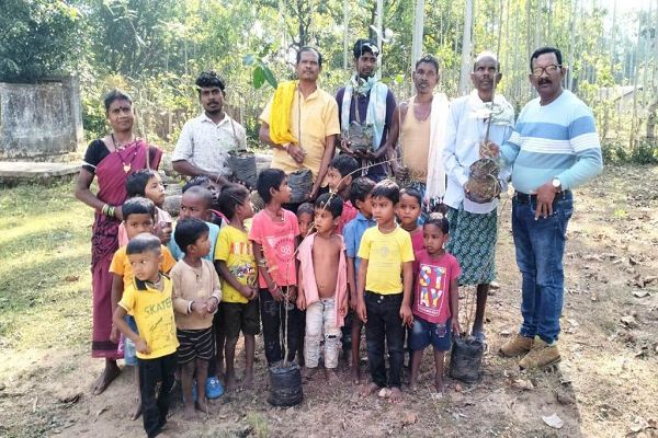 वन मंडल ने जनकल्याण योजनाओं को पहुंचाया आमजन तक