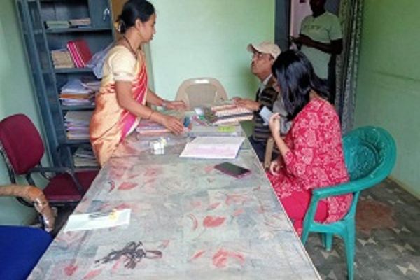 सीईओ ने भानपुरी, कोपेडीह, मचानपार एवं तुमड़ीबोड़ का किया आकस्मिक निरीक्षण