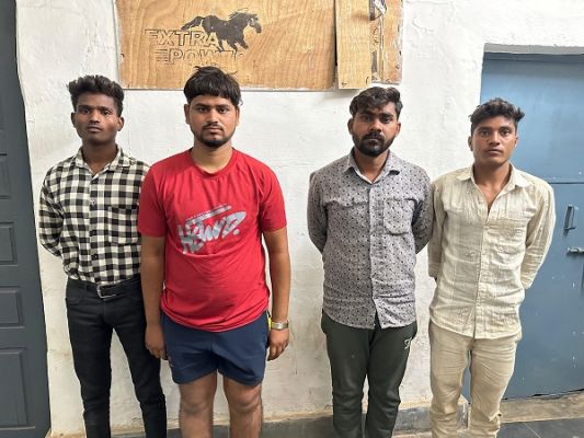 शराब के नशे में स्कूल अन्दर घुसकर शिक्षकों से गाली गलौज, आरोपी गिरफ्तार