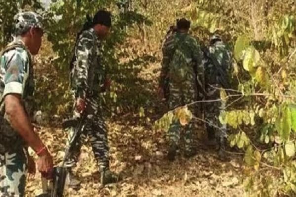 नारायणपुर मुठभेड़: 2 महिला नक्सली समेत 5 नक्सलियों के शव बरामद