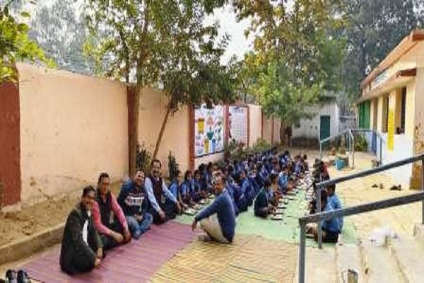 पीएमश्री विद्यालय भटगांव में हुआ न्योता भोज का आयोजन