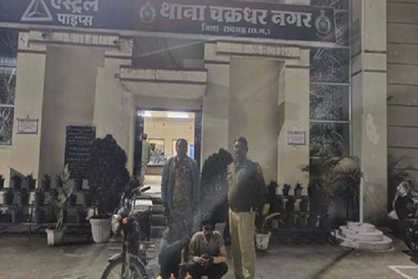 शराब बेचने वाले 2 कोचिए गिरफ्तार