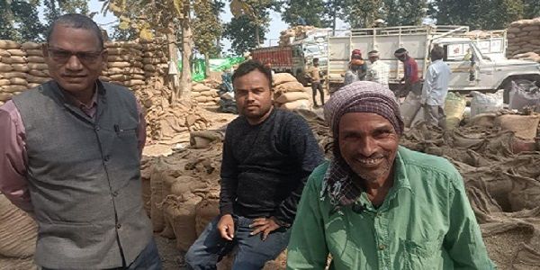 धान खरीदी: समय पर भुगतान मिलने से किसानों के जीवन में आ रही खुशहाली