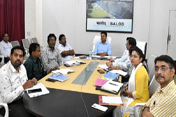 राज्य निर्वाचन आयोग के सचिव ने की वीडियो कांफ्रेसिंग के माध्यम से निर्वाचन के तैयारियों की समीक्षा