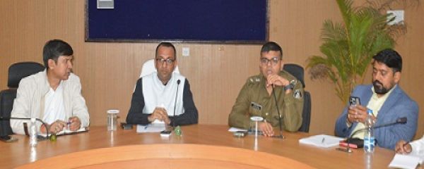 मादक पदार्थों की रोकथाम के लिए करें सख्त कार्यवाही : कलेक्टर