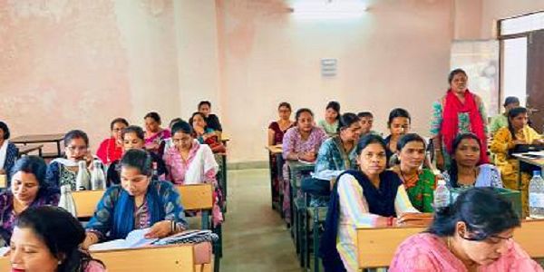 मतदान सामग्री वितरण व वापसी का दिया गया प्रशिक्षण