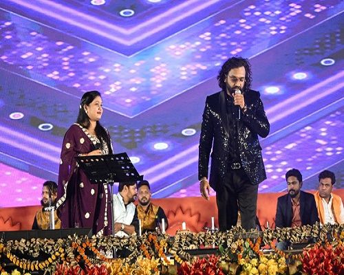 राजिम कुंभ कल्प : सांस्कृतिक मंच पर अनुराग शर्मा के गीतों में झूमे दर्शक