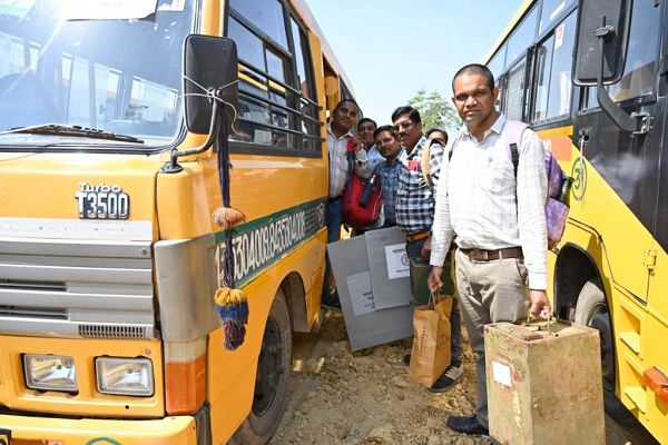 जनपद पंचायत पामगढ़-बलौदा में मतदान 23 को, दल रवाना