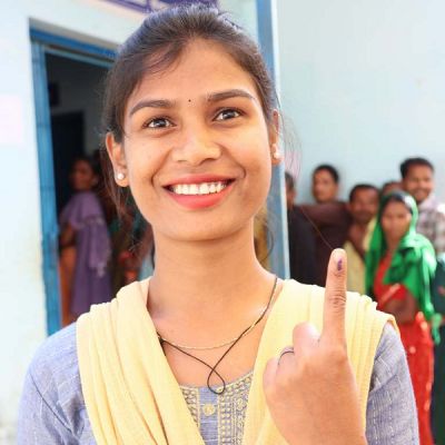 फर्स्ट टाईम वोटर्स शांति कुड़ियामी ने लोगो से की मतदान की अपील