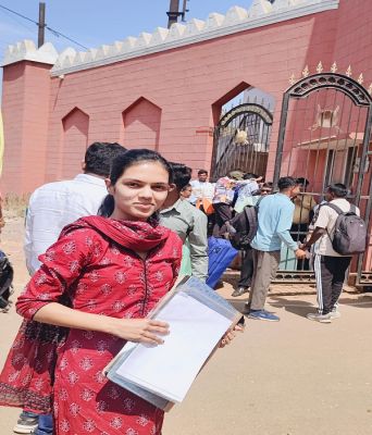 लौह नगरी दल्ली राजहरा की बेटी श्वेता शर्मा ने छत्तीसगढ़ पुलिस उप निरीक्षक पद पर चयनित होकर बढ़ाया शहर का मान