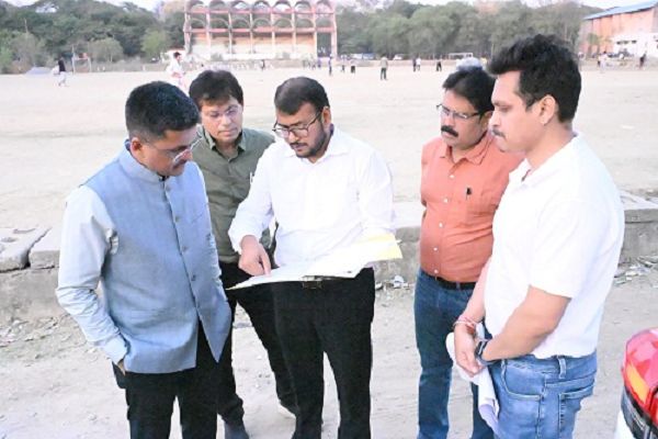 कलेक्टर ने सरकण्डा खेल परिसर का किया निरीक्षण