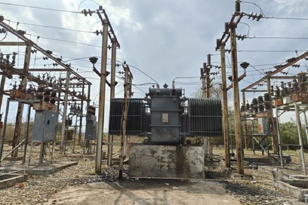 लंजोड़ा में नया ट्रांसफार्मर लगने से किसानों को मिली ओवरलोड से राहत