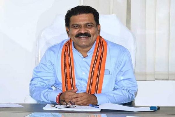 डिप्टी सीएम शर्मा के प्रयासों से बोड़ला किसानों को मिली 61 लाख की सहायता राशि