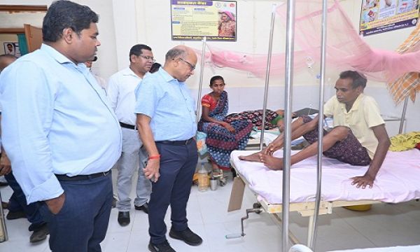 कलेक्टर ने पीएम जनमन के तहत सड़क, शासकीय निर्माण कार्य एवं देवभोग स्वास्थ्य केंद्र का किया निरीक्षण