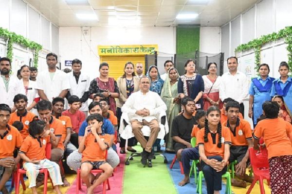 न्यायमूर्ति राकेश मोहन पाण्डेय ने मनोविकास केंद्र का किया अवलोकन