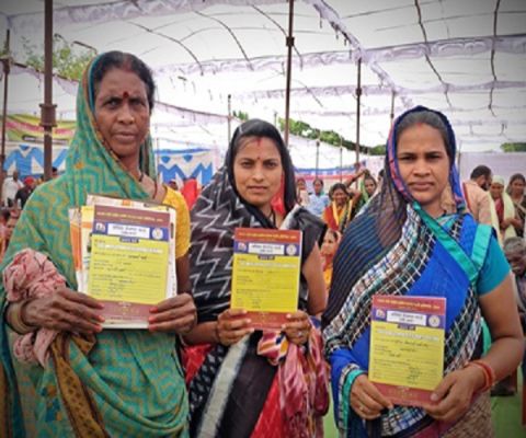 सांवली बाई, तामेश्वरी और गोदावरी ने आवेदन के त्वरित समाधान होने पर व्यक्त की प्रसन्नता