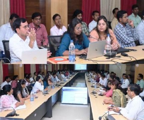 ई-ऑफिस प्रणाली पर अधिकारी-कर्मचारियों को दिया गया प्रशिक्षण