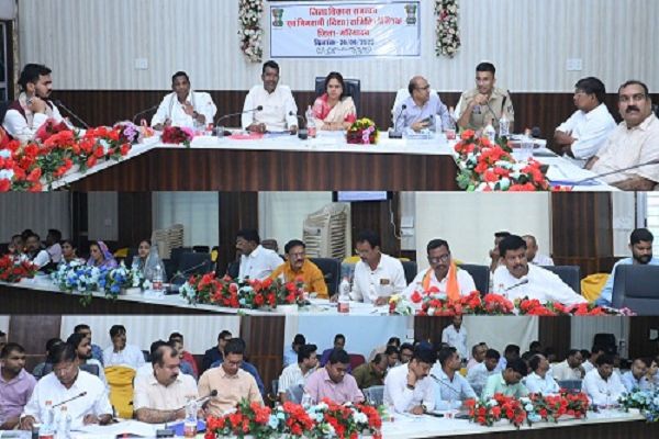 सांसद रूपकुमारी चौधरी ने ली सड़क सुरक्षा समिति की बैठक