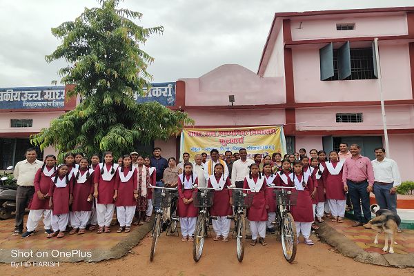  शाला प्रवेशोत्सव कार्यक्रम" हाईस्कुल फुलकर्रा में संपन्न