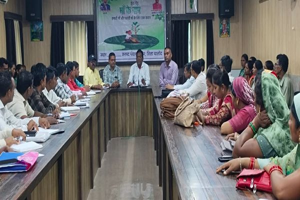  गुरूर जनपद में जनभागीदारी से होगा सघन वृक्षारोपण, पर्यावरण संरक्षण की दिशा में अनूठी पहल