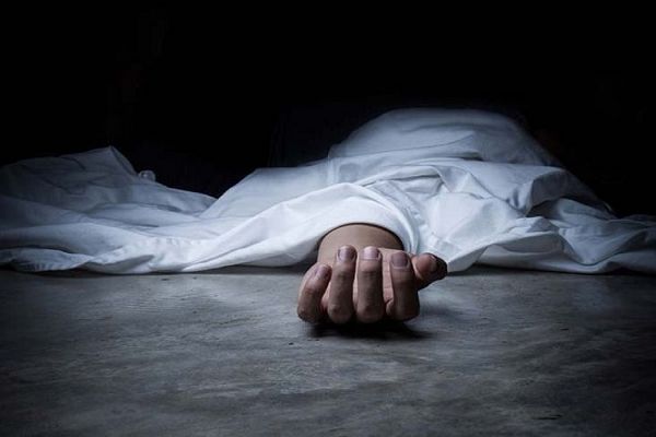 नशे की हालत में चलती मालगाड़ी के सामने कूदा, मौके पर ही मौत