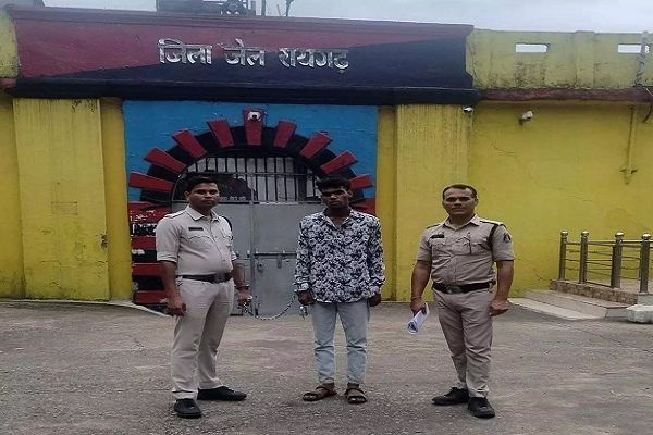 नाबालिग लड़की को बहला-फुसलाकर भगाने वाला आरोपी गिरफ्तार