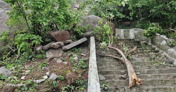 मां बम्लेश्वरी पहाड़ी पर खिसकी चट्टान: बाल-बाल बचे श्रद्धालु, पर्यावरण से छेड़छाड़ बनी वजह!