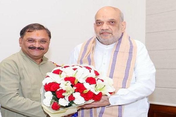 नई दिल्ली में गृहमंत्री शाह से मिले सांसद पांडेय