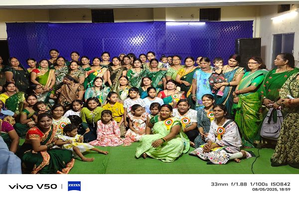 आदर्श काछी कुशवाहा समाज समिति बिलासपुर के महिला मंडल का सावन महोत्सव का कार्यक्रम 