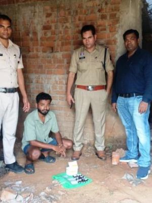 अवैध नशीली दवाओं के कारोबार पर पुलिस-औषधि विभाग ने की कार्रवाई