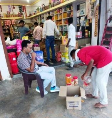 स्ट्रीट फूड वेंडर्स व खाद्य प्रतिष्ठानों का निरीक्षण, खाद्य सुरक्षा को लेकर दी समझाइश