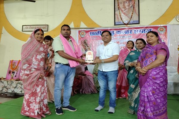 कलार समाज के ढाई सौ अधिकारी कर्मचारियों का हुआ सम्मान