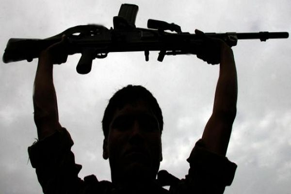 2 महिला समेत 3 इनामी नक्सलियों ने किया आत्मसमर्पण