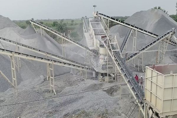  करोड़ों की रॉयल्टी चोरी विभागीय अफसरों पर माइनिंग माफिया भारी