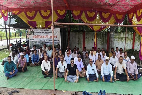 भोरमदेव शक्कर कारखाने में हड़ताल तीसरे दिन भी जारी