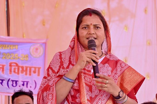 मंत्री श्रीमती लक्ष्मी राजवाड़े ने बैजनाथपुर जलाशय जीर्णोद्धार कार्य का किया भूमिपूजन