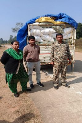 राजस्व टीम ने साईंटागर बैरियर के पास 60 बोरी अवैध धान परिवहन करते किया जब्त