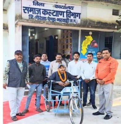 ट्रायसायकल ने बदली श्री गणेश की जिंदगी, दिव्यांगता नहीं बन सकी उनके सपनों की राह में बाधा