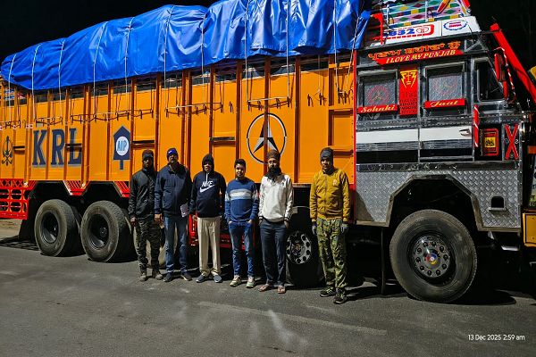 अवैध धान परिवहन पर बड़ी कार्रवाई, 3 ट्रकों में 960 क्विंटल धान जब्त